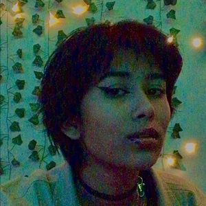 Meet your Posher, Sonia